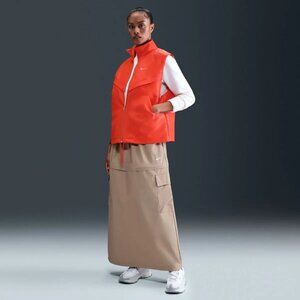 Nike Sportswear Windrunner Shine Vest Picante Red Women's M HV2472-633 RARE NWT